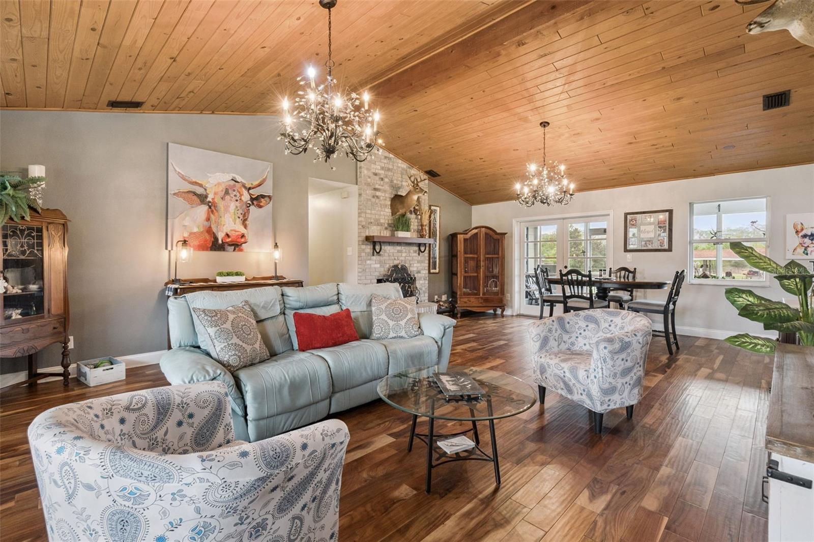 1330 LAKE MILLS RD, CHULUOTA, FL, 32766