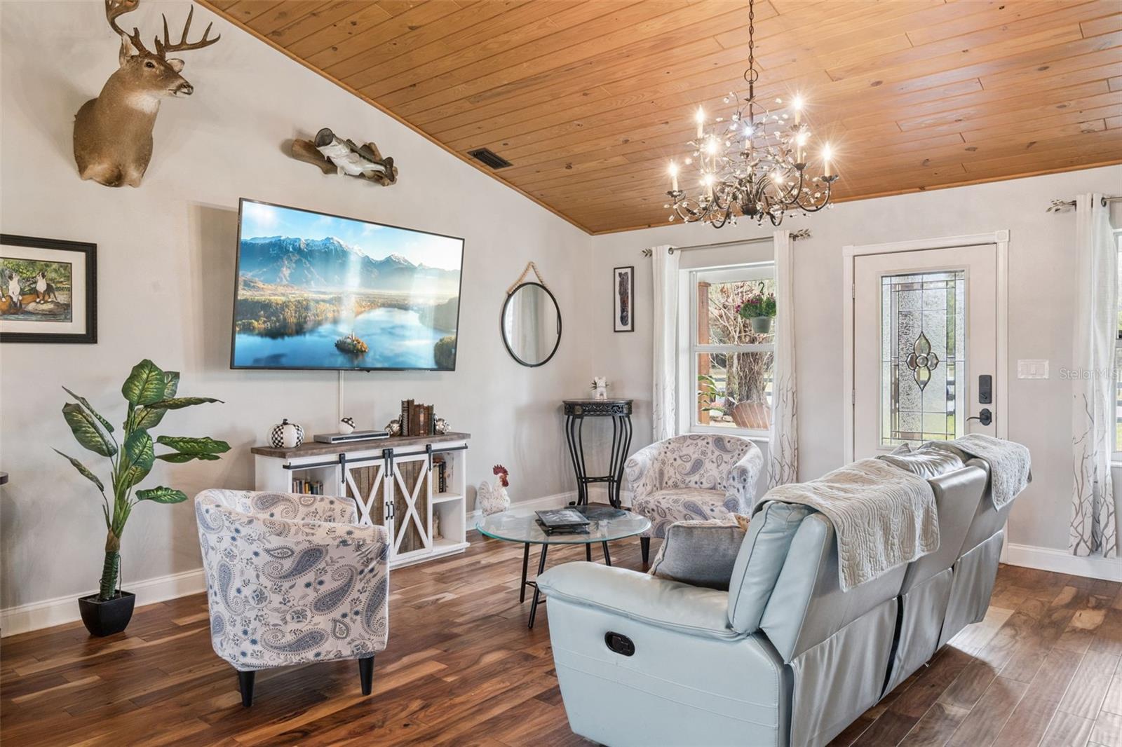 1330 LAKE MILLS RD, CHULUOTA, FL, 32766