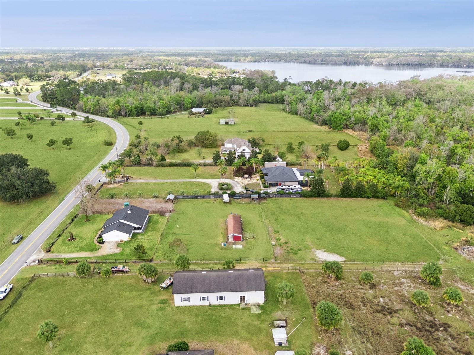 1330 LAKE MILLS RD, CHULUOTA, FL, 32766