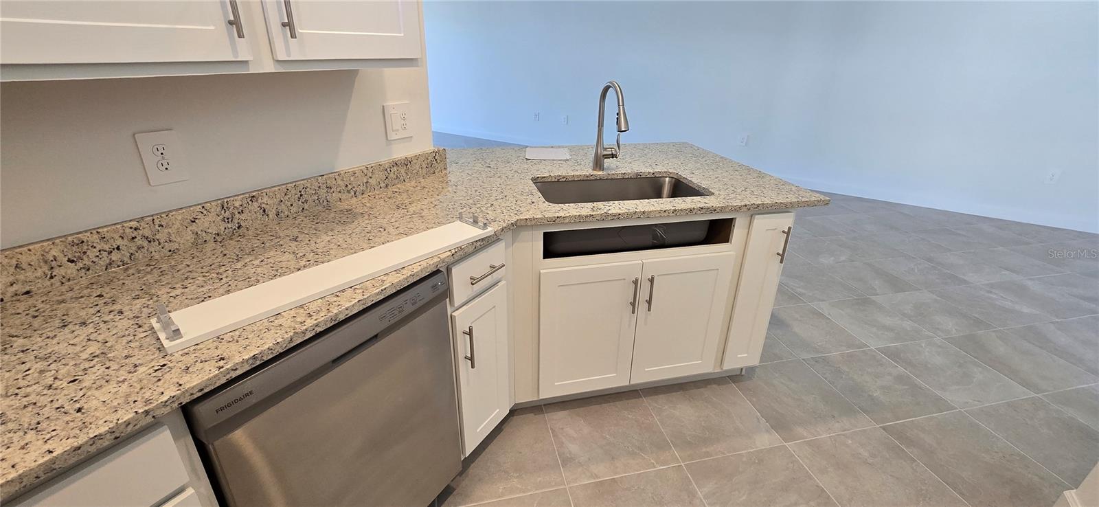 15810 SUNNY DAY DR, BRADENTON, FL, 34211