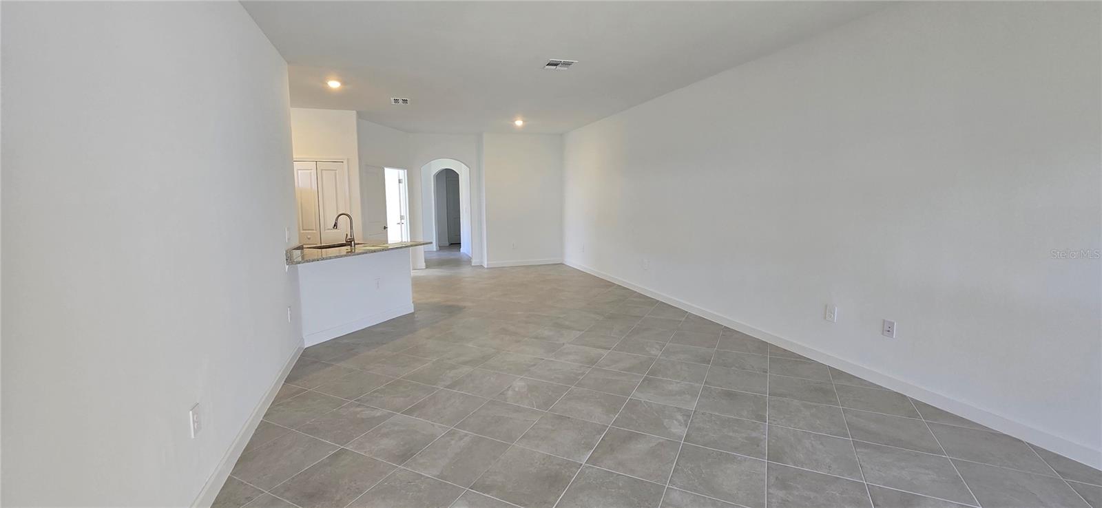 15810 SUNNY DAY DR, BRADENTON, FL, 34211