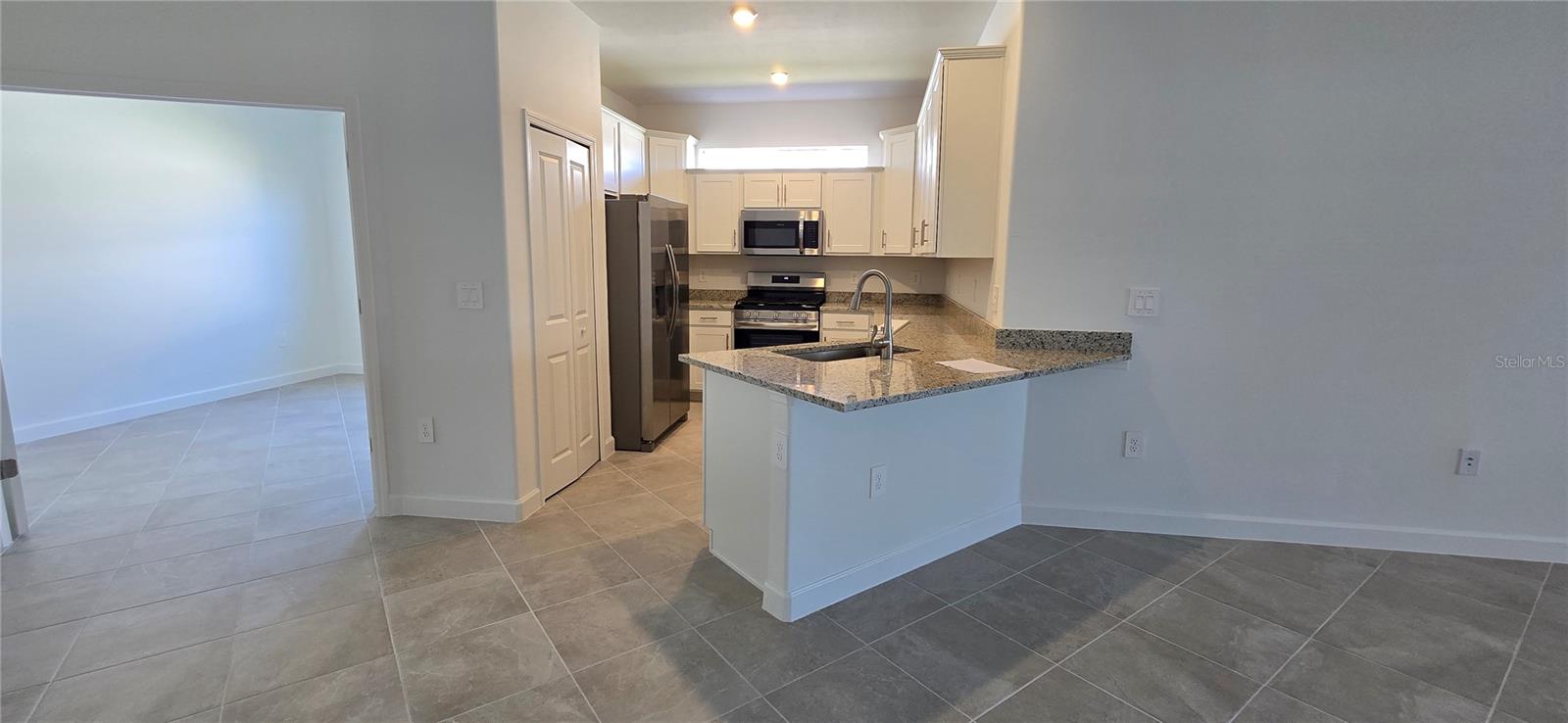 15810 SUNNY DAY DR, BRADENTON, FL, 34211