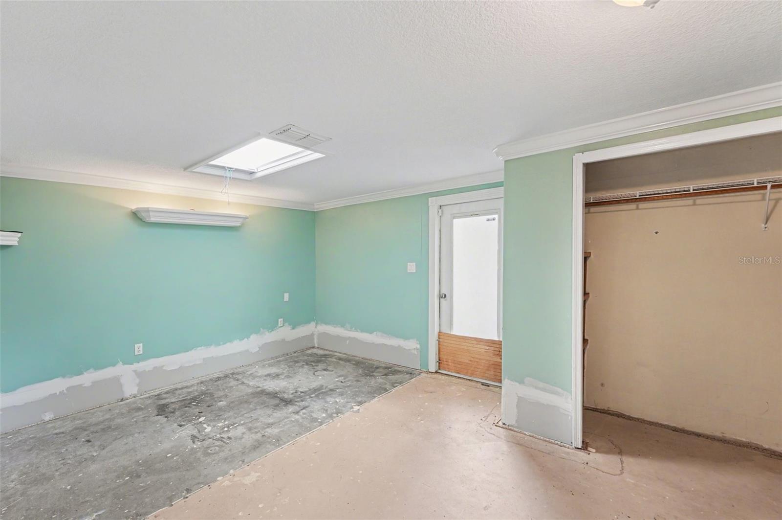 202 ARLINGTON AVE E, OLDSMAR, FL, 34677