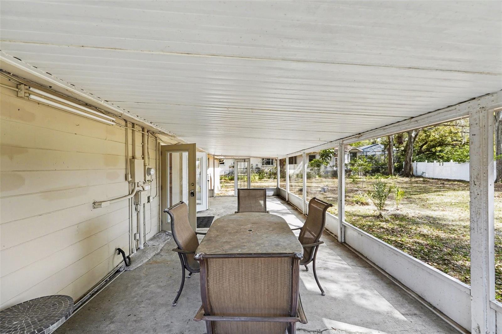 202 ARLINGTON AVE E, OLDSMAR, FL, 34677