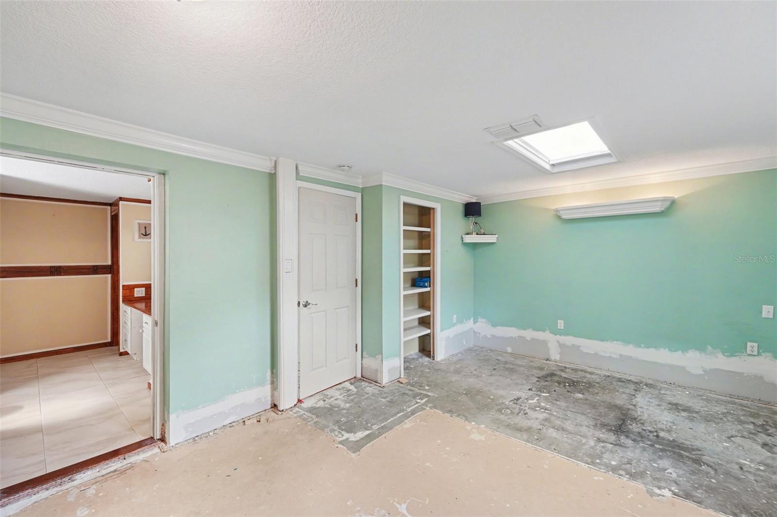 202 ARLINGTON AVE E, OLDSMAR, FL, 34677