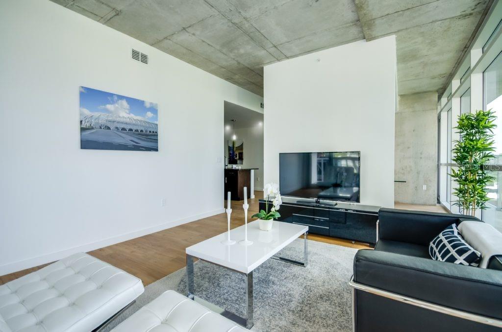 100-2 LAKE AVE, ORLANDO, FL, 32801