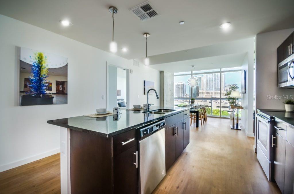 100-2 LAKE AVE, ORLANDO, FL, 32801