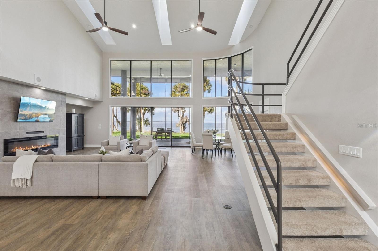 303 WATERWOOD DR, YALAHA, FL, 34797