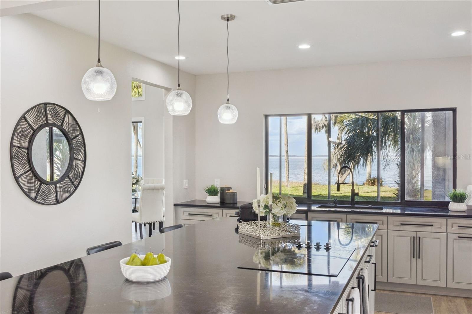 303 WATERWOOD DR, YALAHA, FL, 34797