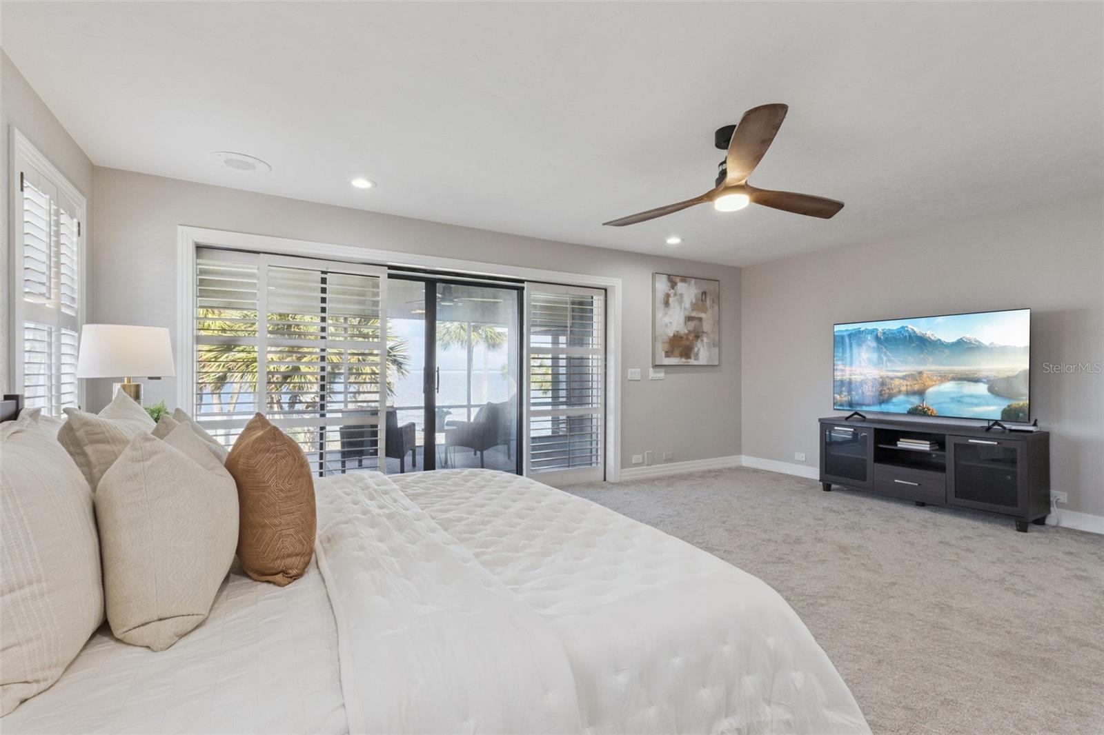 303 WATERWOOD DR, YALAHA, FL, 34797