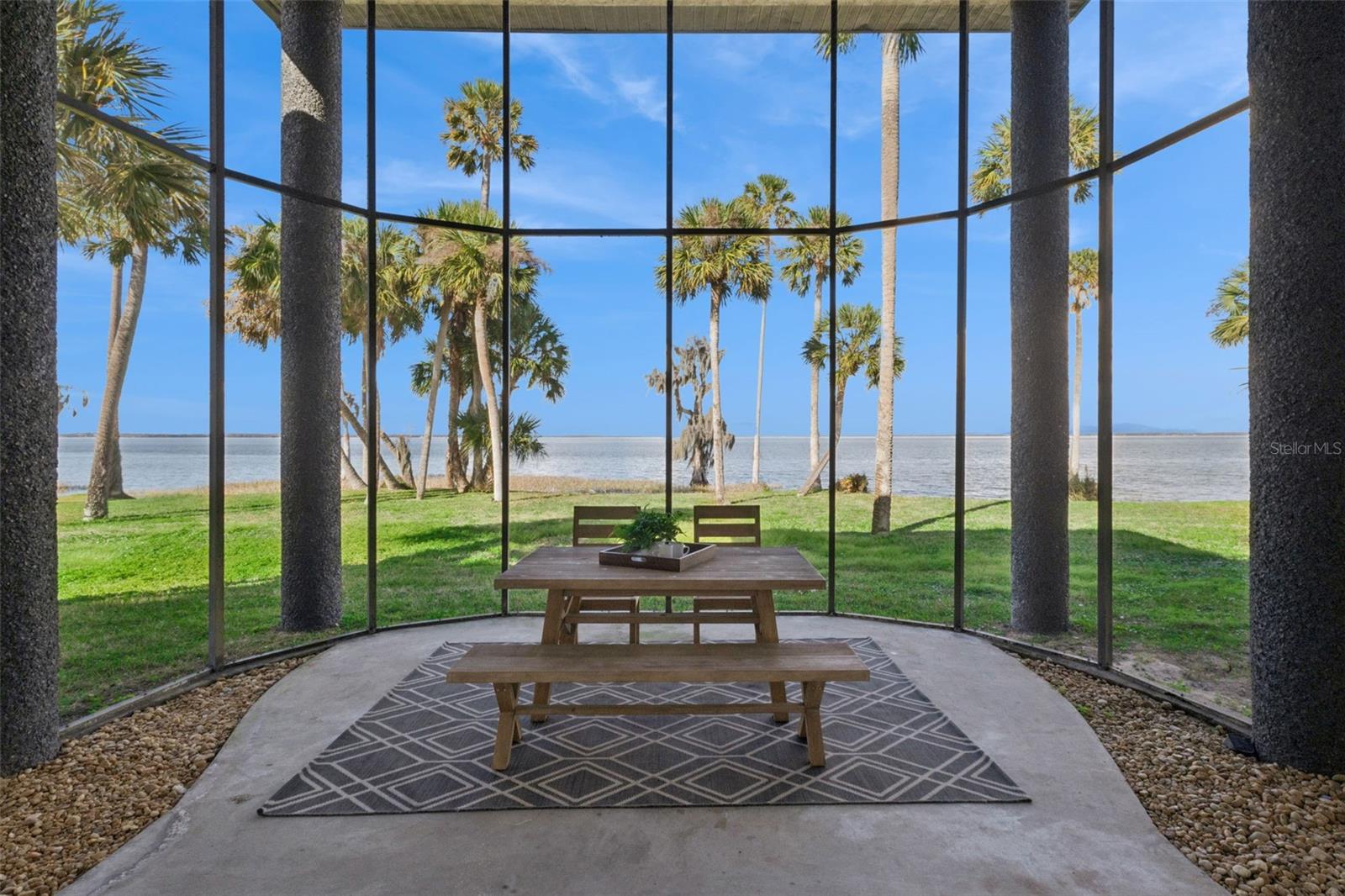 303 WATERWOOD DR, YALAHA, FL, 34797