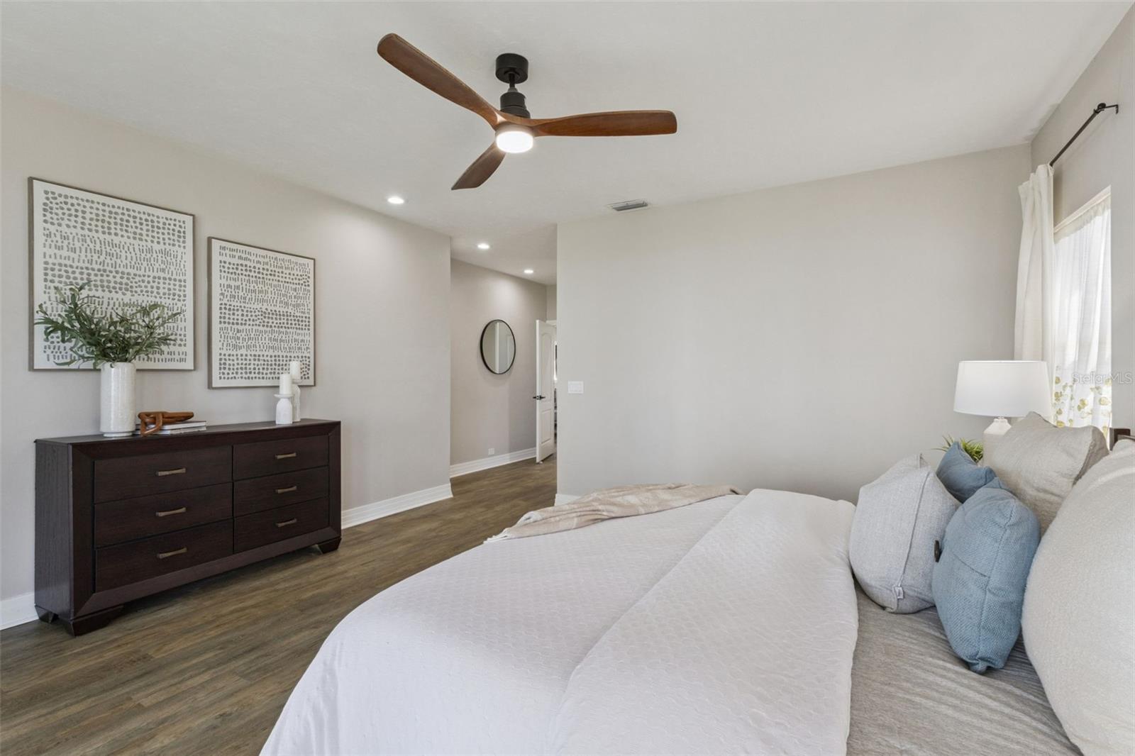 303 WATERWOOD DR, YALAHA, FL, 34797