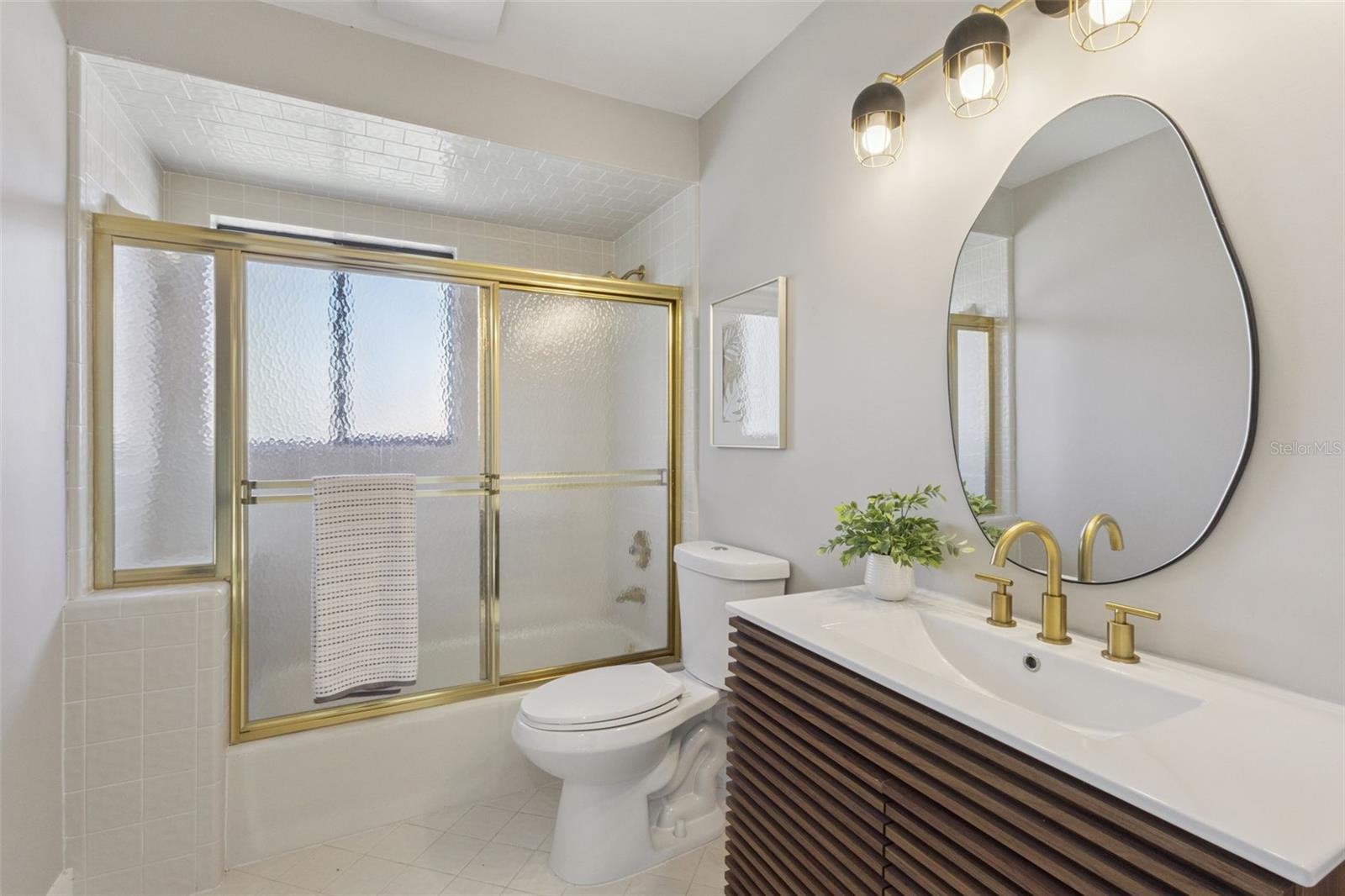 303 WATERWOOD DR, YALAHA, FL, 34797