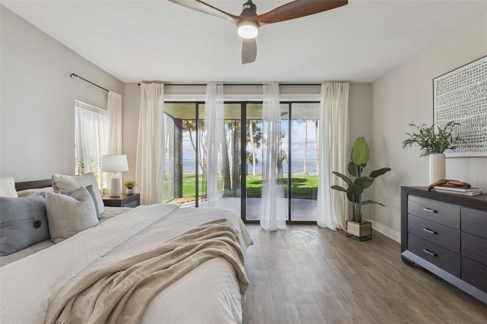 303 WATERWOOD DR, YALAHA, FL, 34797