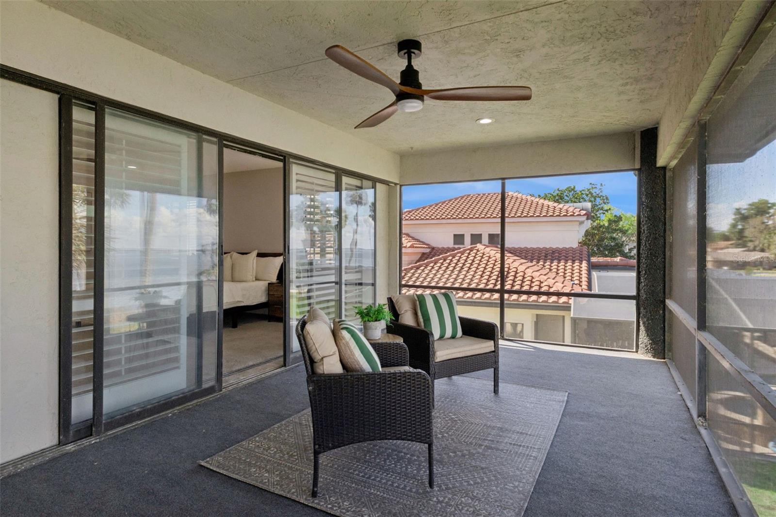 303 WATERWOOD DR, YALAHA, FL, 34797