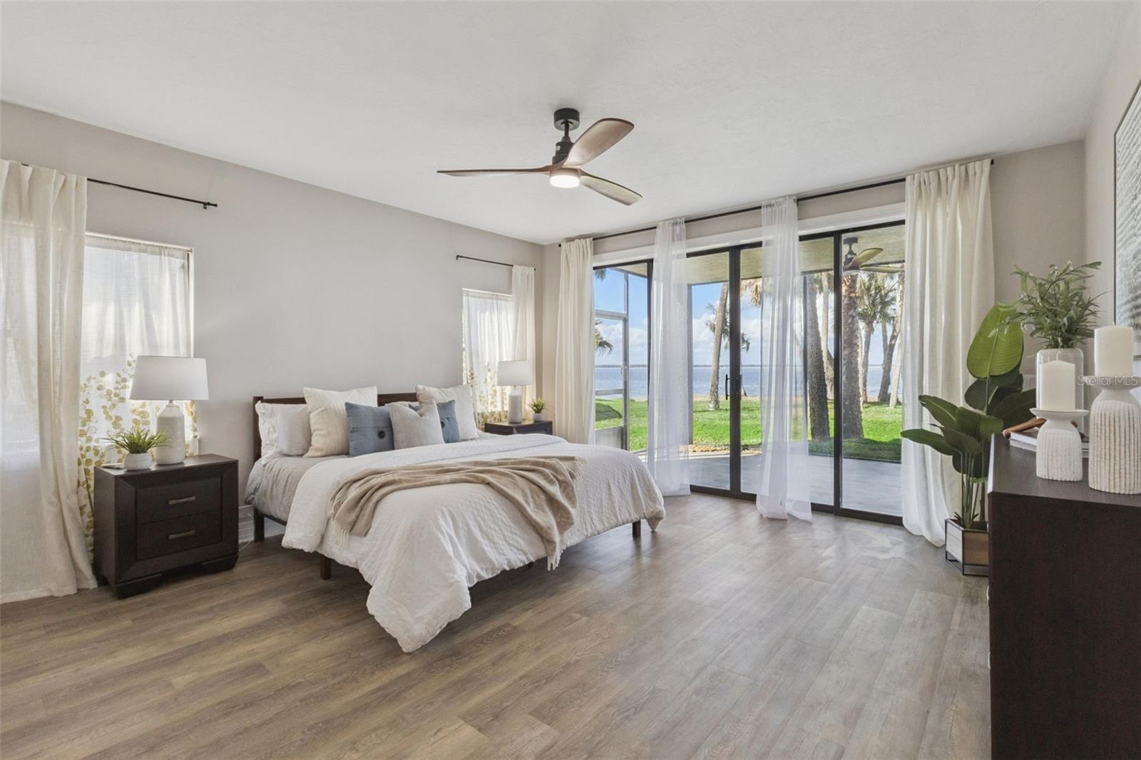 303 WATERWOOD DR, YALAHA, FL, 34797