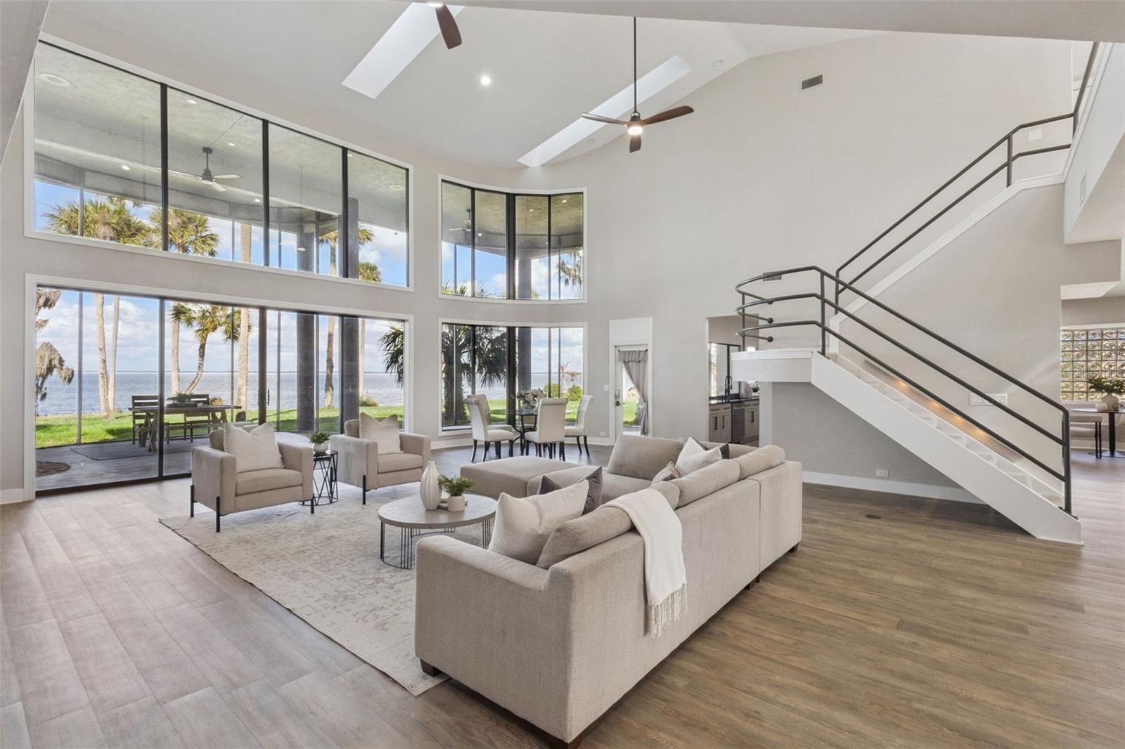 303 WATERWOOD DR, YALAHA, FL, 34797