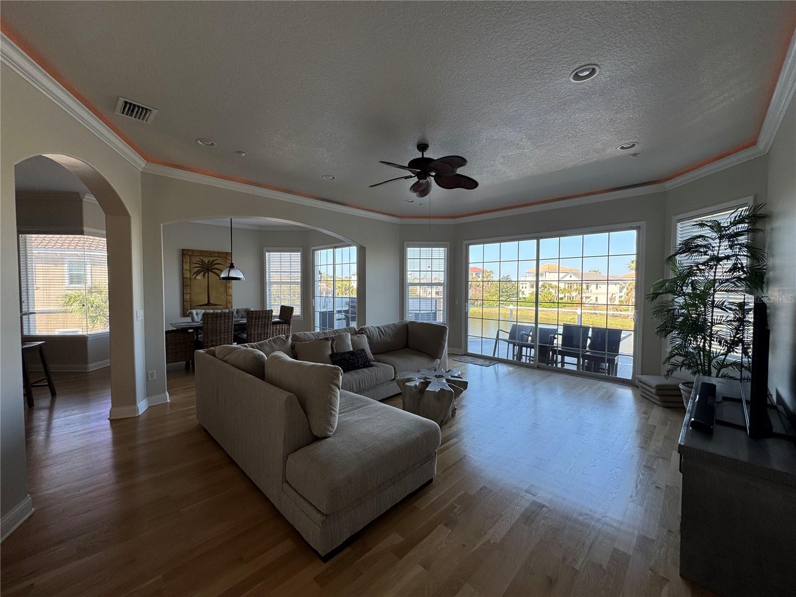 323 OCEAN CREST DR, PALM COAST, FL, 32137