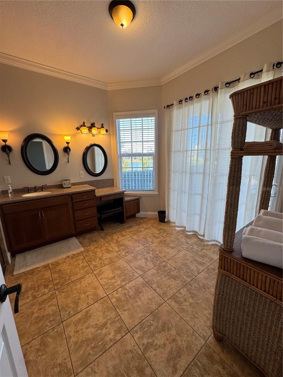 323 OCEAN CREST DR, PALM COAST, FL, 32137