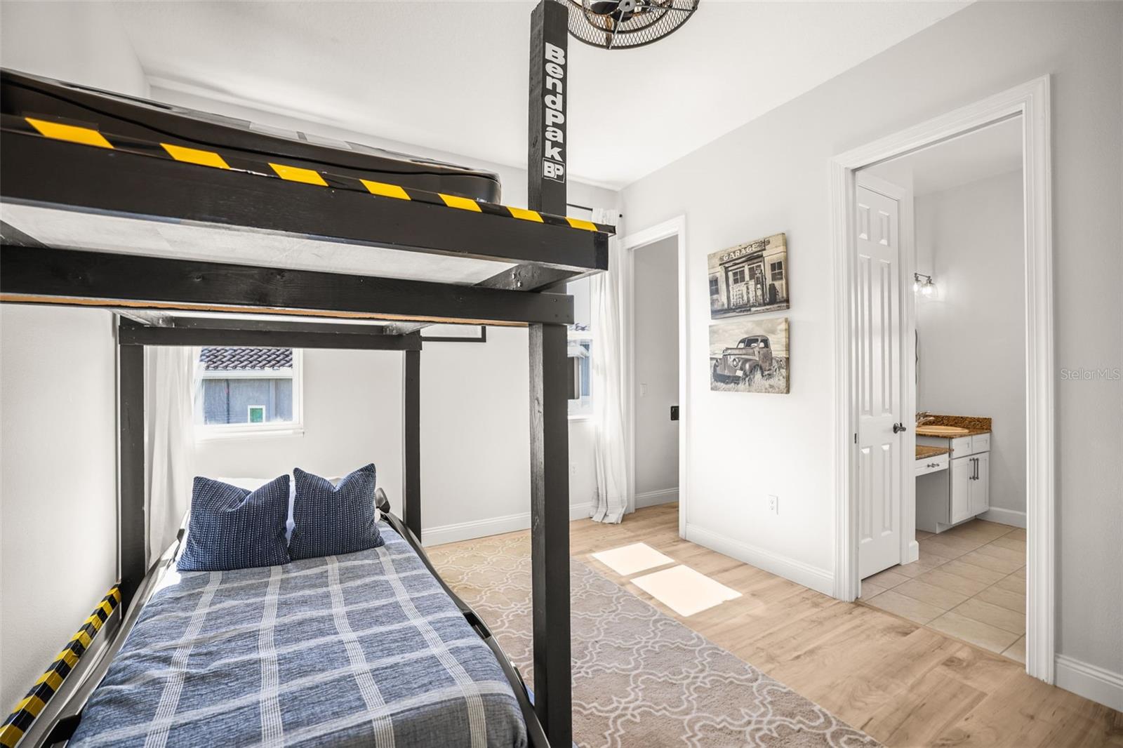 207 MANATEE LN, TARPON SPRINGS, FL, 34689