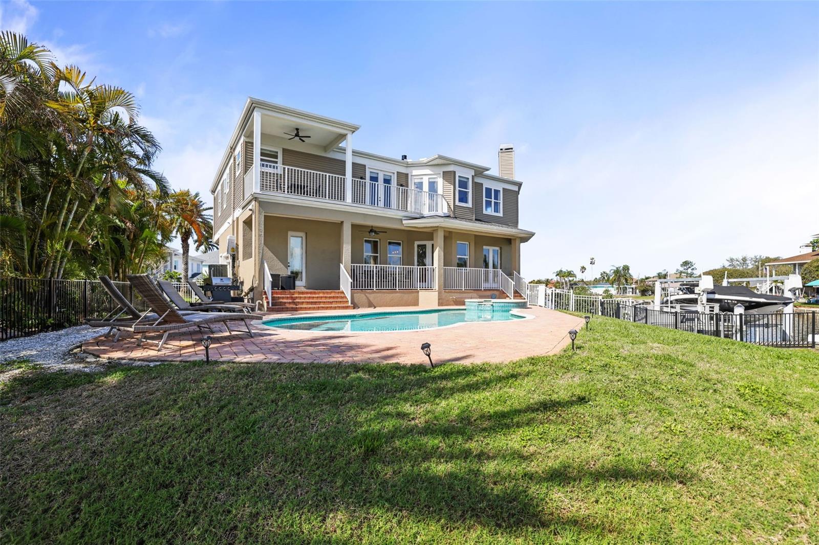 207 MANATEE LN, TARPON SPRINGS, FL, 34689