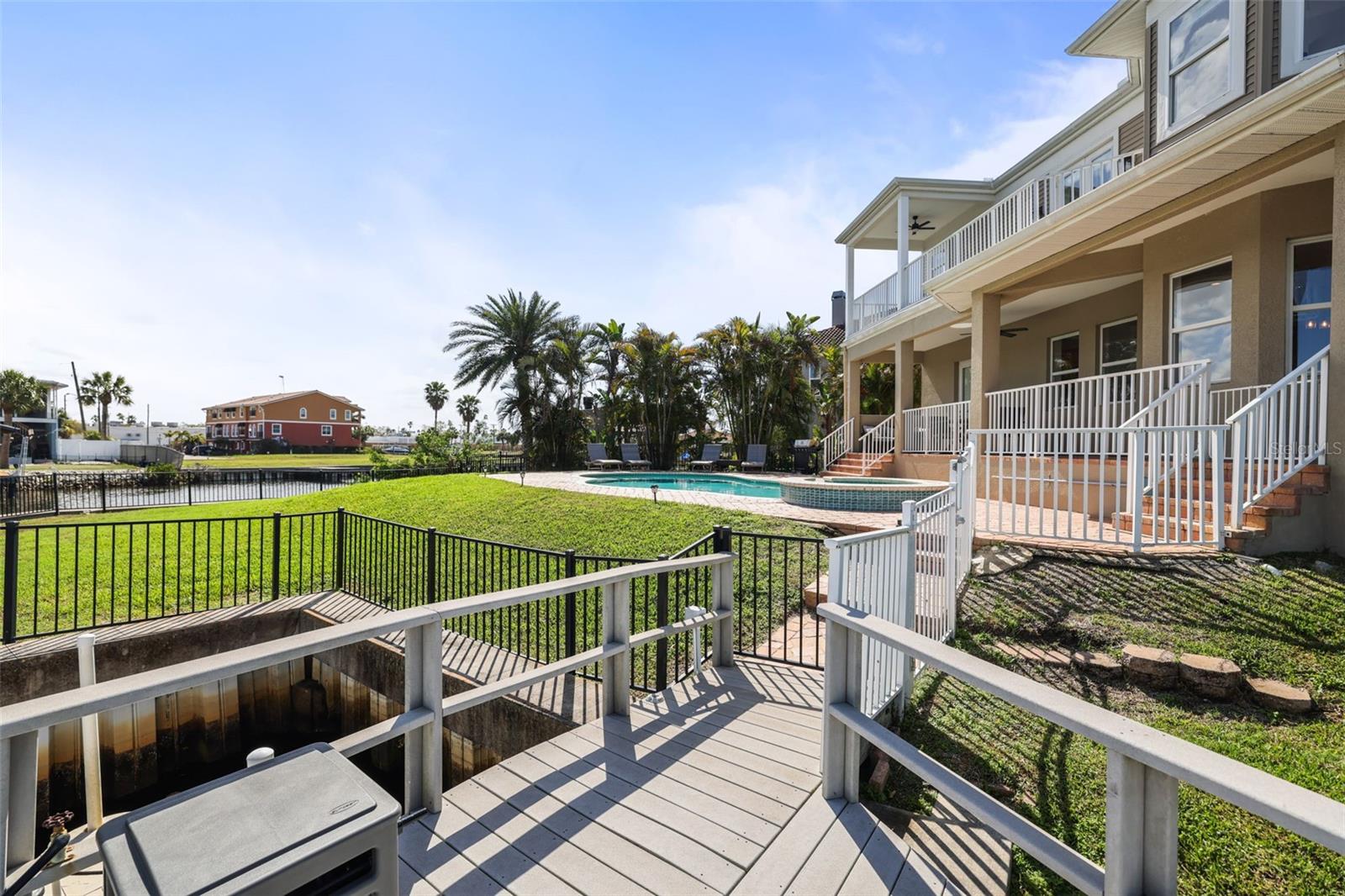 207 MANATEE LN, TARPON SPRINGS, FL, 34689