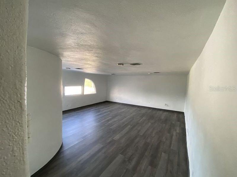 100 E SHELL POINT RD, RUSKIN, FL, 33570