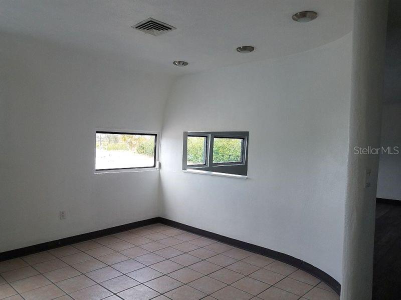 100 E SHELL POINT RD, RUSKIN, FL, 33570