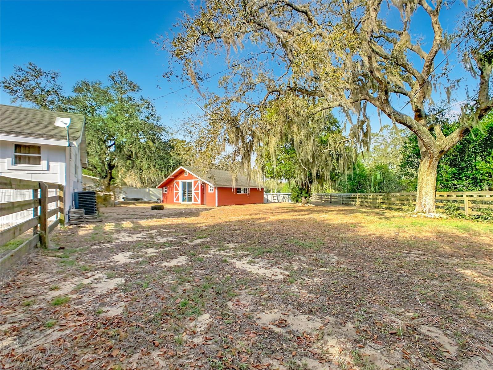 1124 SAINT ANNE SHRINE RD, LAKE WALES, FL, 33898