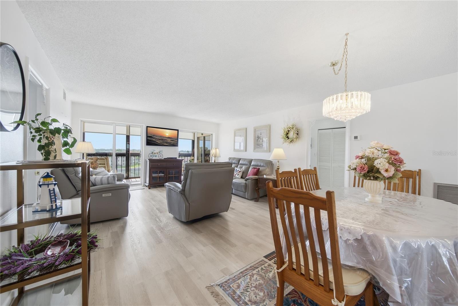 19029 US HIGHWAY 19 N #9-401, CLEARWATER, FL, 33764