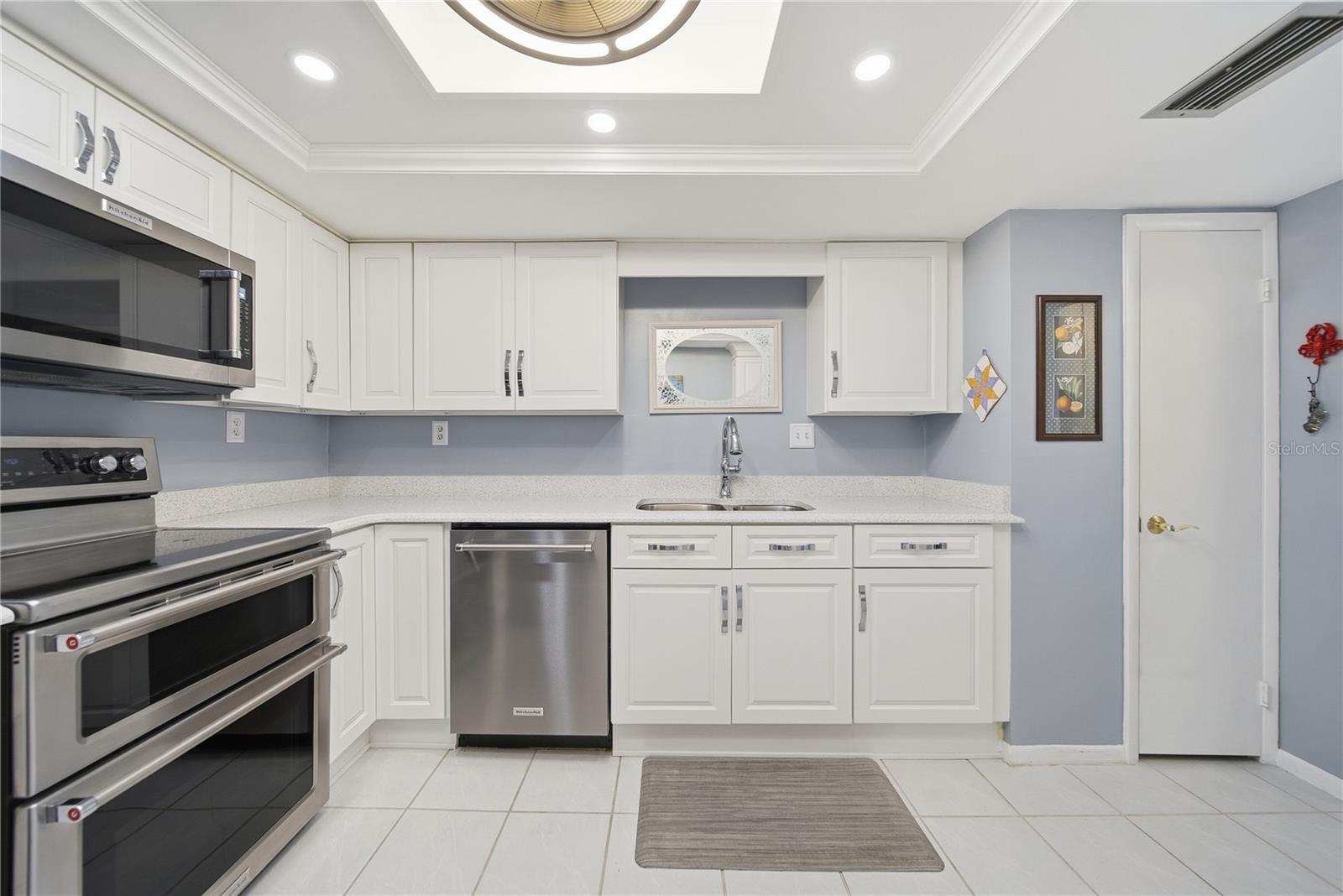 19029 US HIGHWAY 19 N #9-401, CLEARWATER, FL, 33764