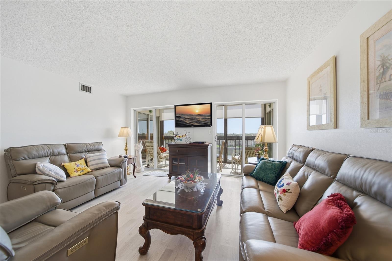 19029 US HIGHWAY 19 N #9-401, CLEARWATER, FL, 33764