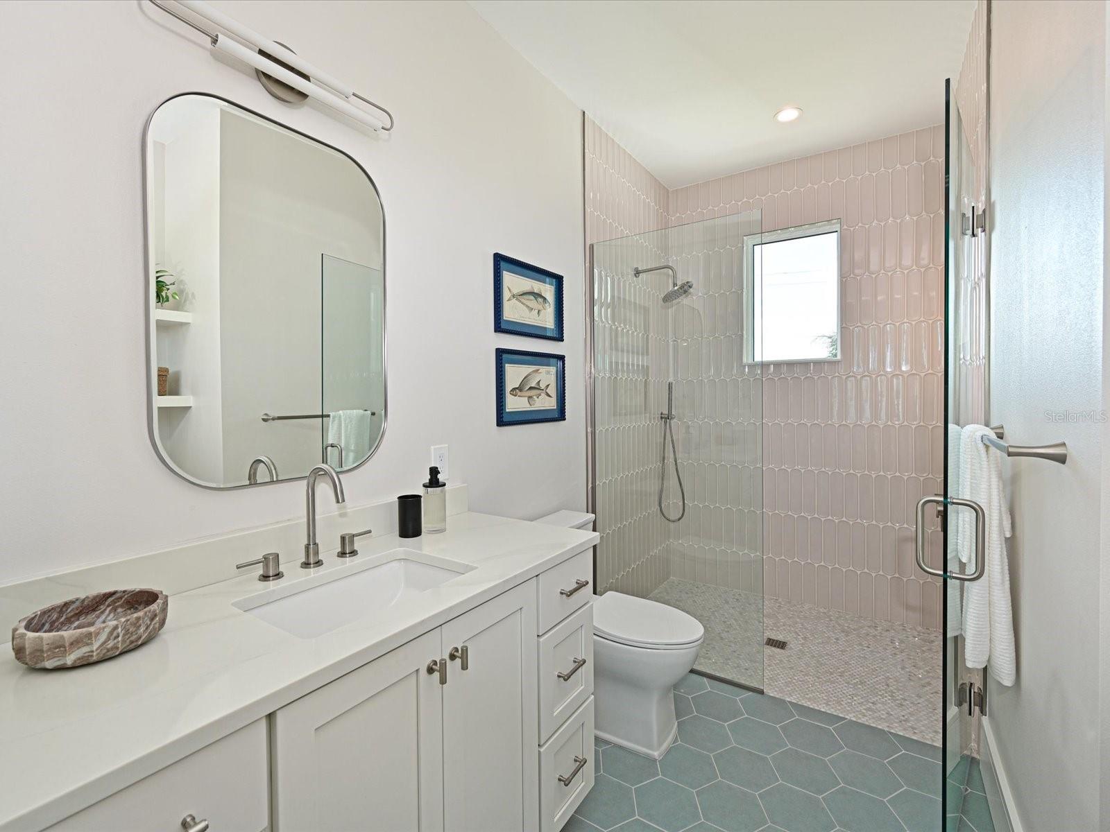 303 55TH ST, HOLMES BEACH, FL, 34217