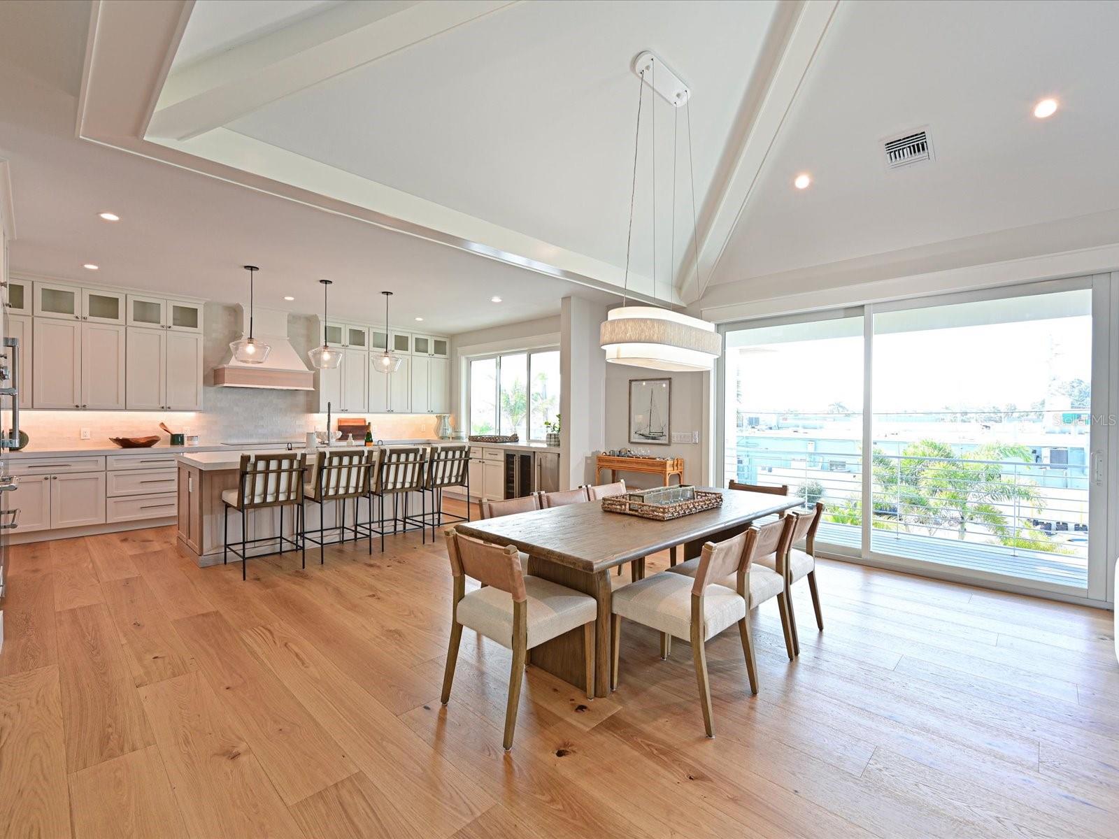 303 55TH ST, HOLMES BEACH, FL, 34217