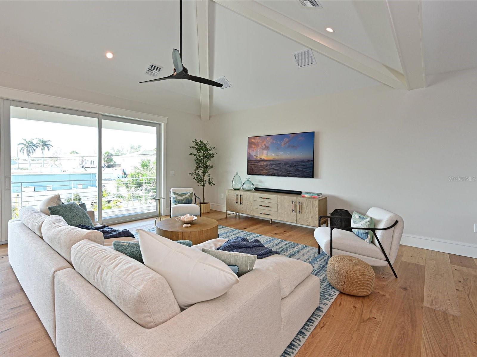 303 55TH ST, HOLMES BEACH, FL, 34217