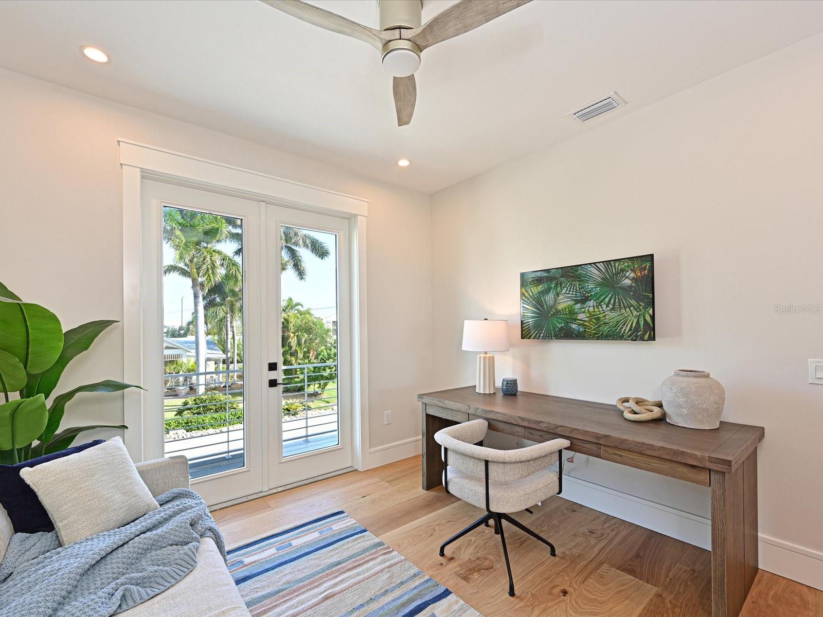 303 55TH ST, HOLMES BEACH, FL, 34217