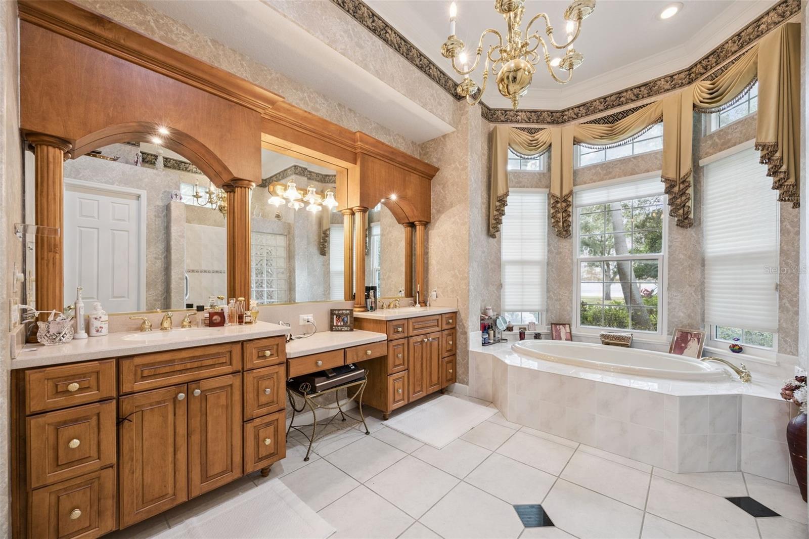 8742 SOUTHERN BREEZE DR, ORLANDO, FL, 32836