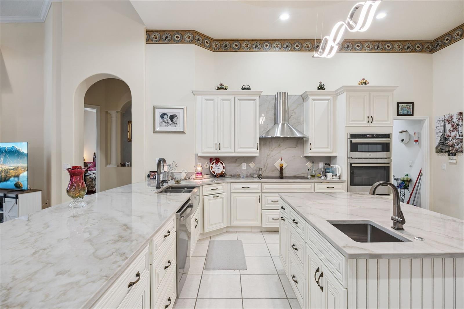 8742 SOUTHERN BREEZE DR, ORLANDO, FL, 32836