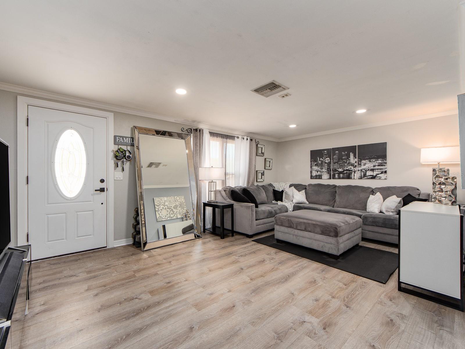 3566 7TH AVE SE, LARGO, FL, 33771