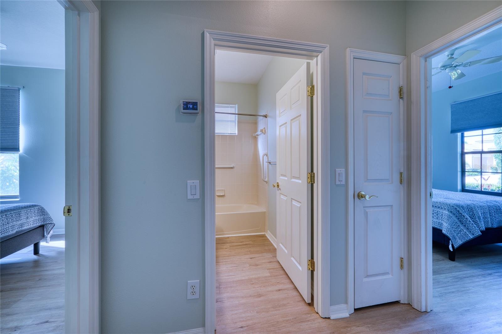 8142 STIRLING FALLS CIR, SARASOTA, FL, 34243