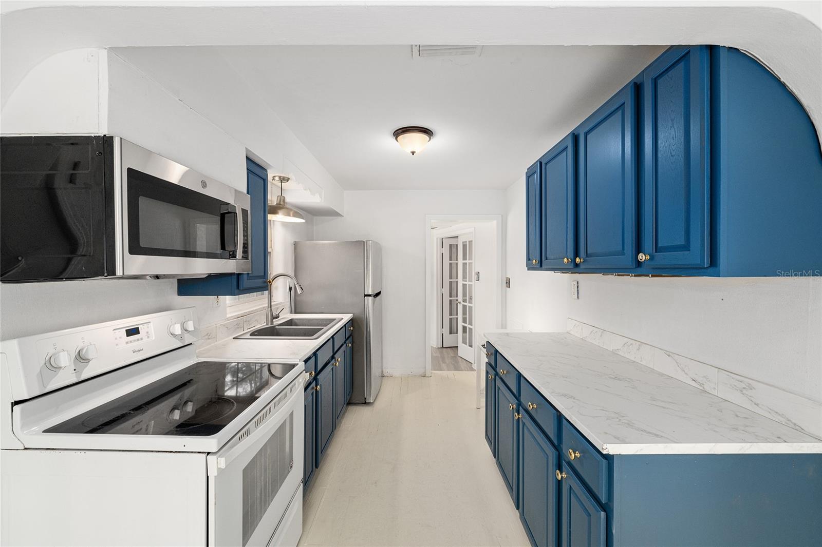 111 E CHARLOTTE AVE, EUSTIS, FL, 32726