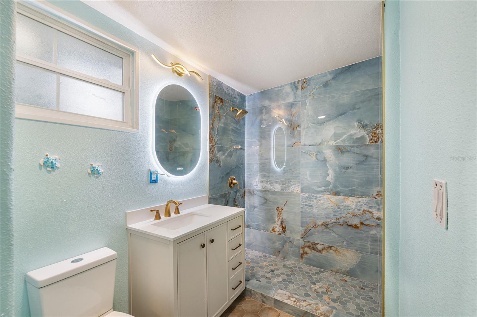111 E CHARLOTTE AVE, EUSTIS, FL, 32726