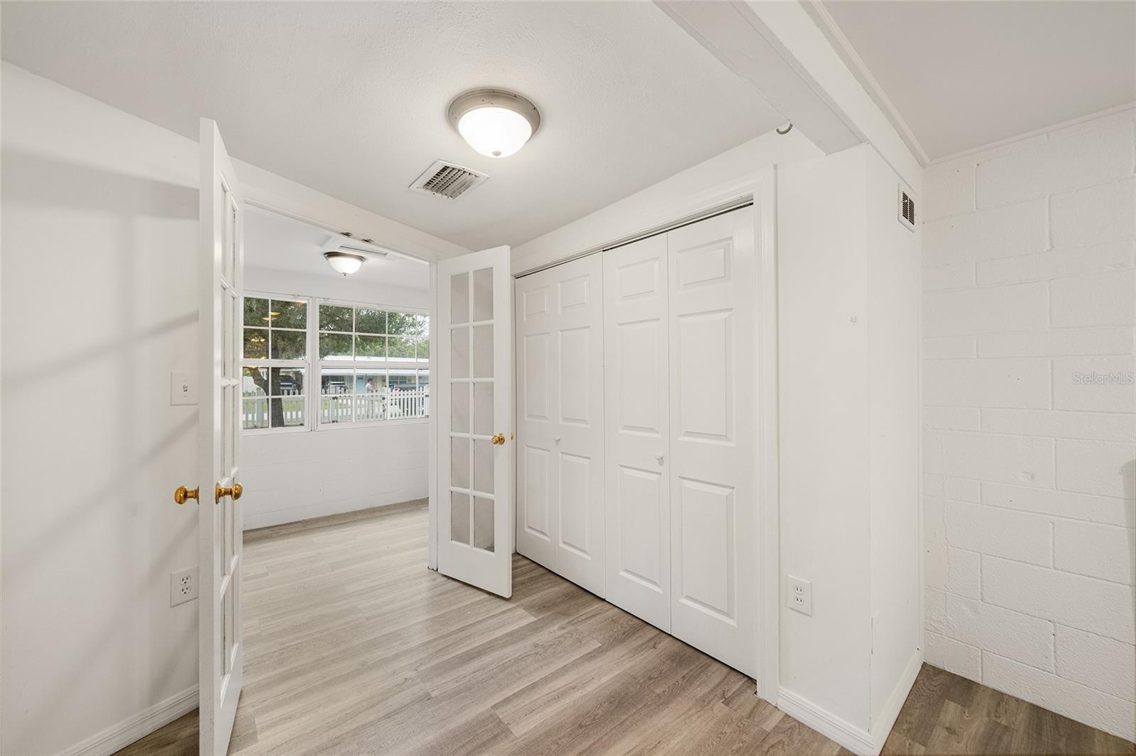 111 E CHARLOTTE AVE, EUSTIS, FL, 32726