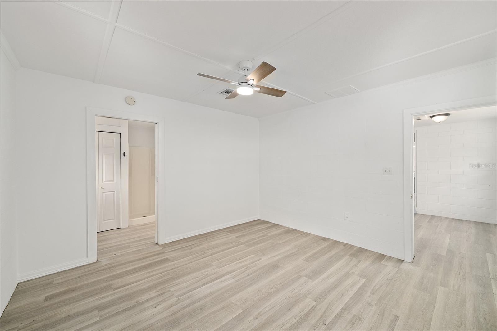 111 E CHARLOTTE AVE, EUSTIS, FL, 32726