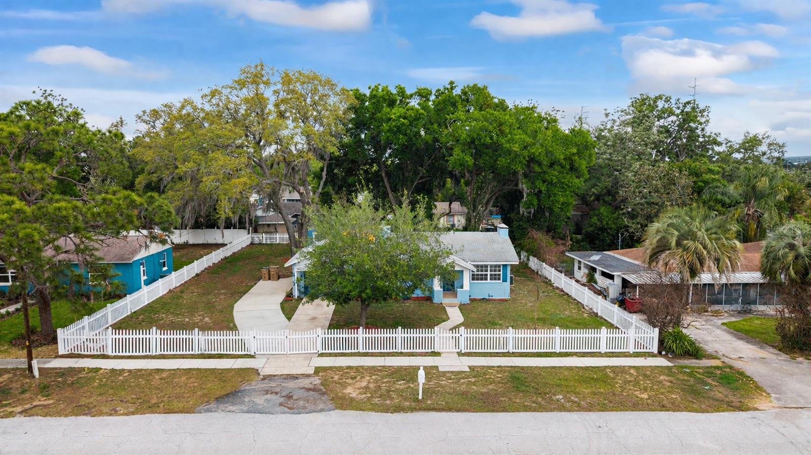 111 E CHARLOTTE AVE, EUSTIS, FL, 32726