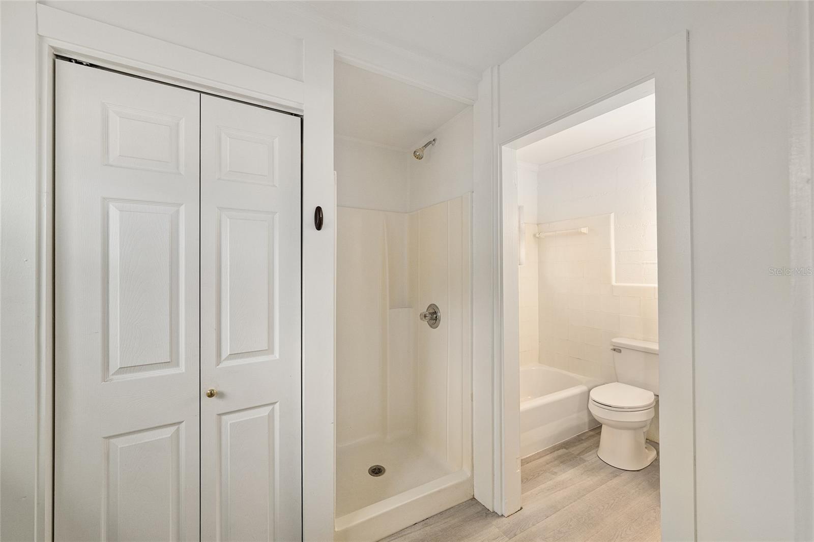 111 E CHARLOTTE AVE, EUSTIS, FL, 32726