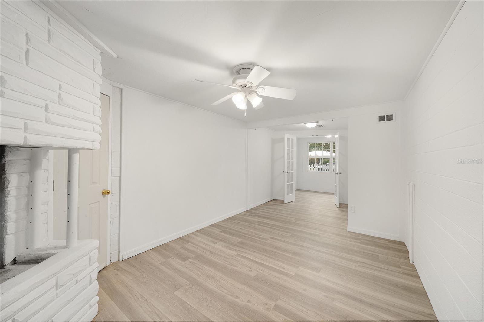 111 E CHARLOTTE AVE, EUSTIS, FL, 32726