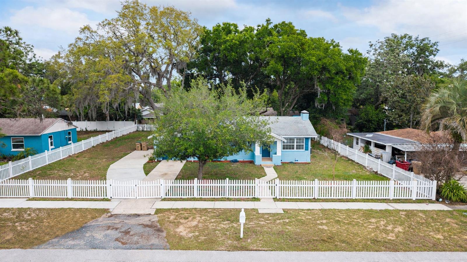 111 E CHARLOTTE AVE, EUSTIS, FL, 32726