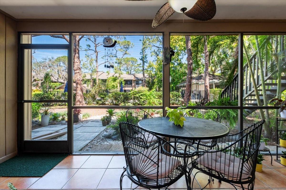 1708 GLENHOUSE DR #313, SARASOTA, FL, 34231