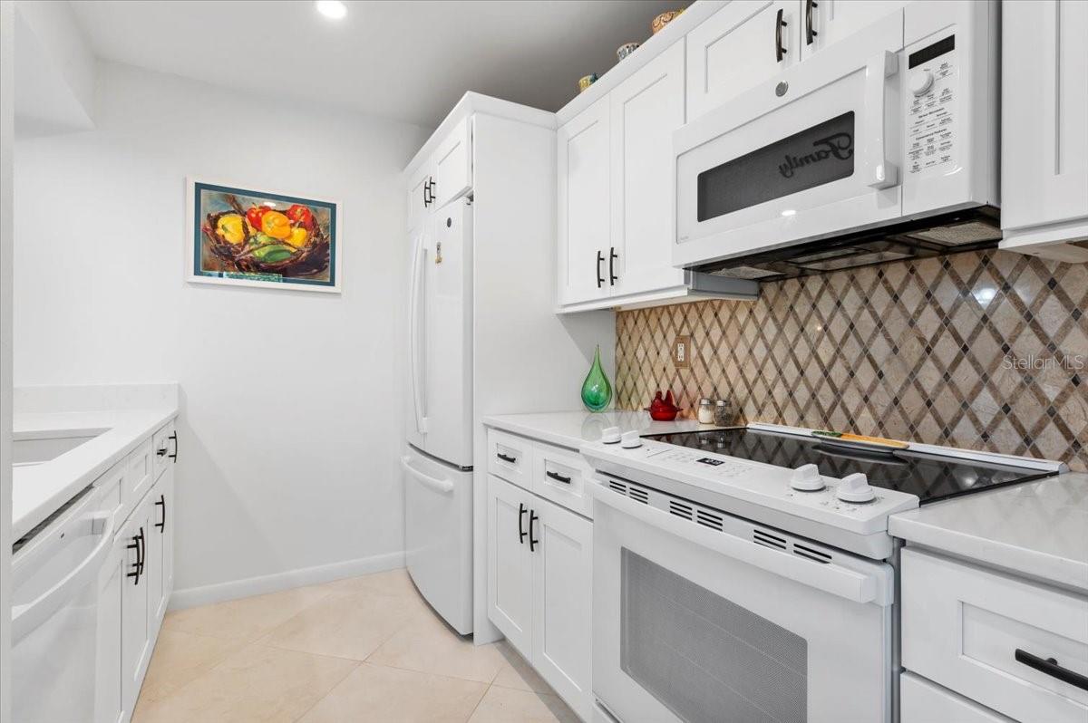 1708 GLENHOUSE DR #313, SARASOTA, FL, 34231